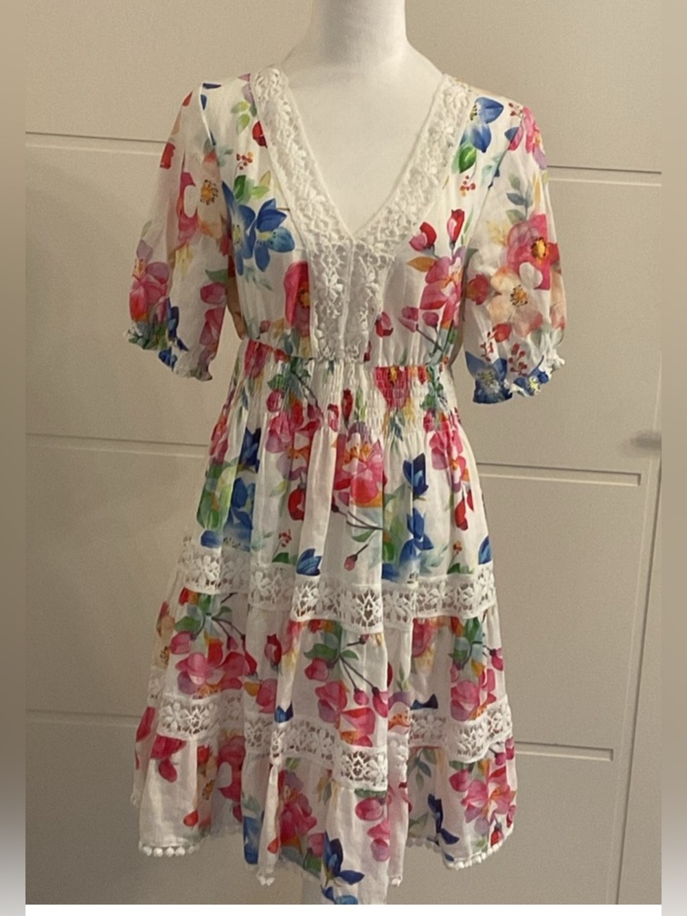 ** Stella Moda ***Floral Lace-Accent made in Italy Mini - Linen Dress